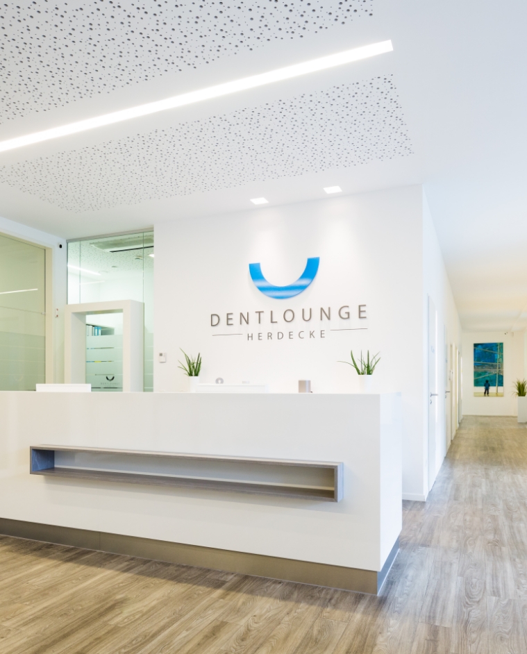 Empfangsbereich der Dentlounge Zahnarztpraxis in Herdecke